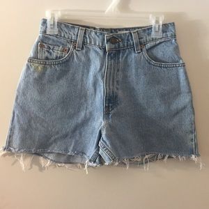 VTG 1990s 550 Levi’s Cut Off Shorts Sz 6